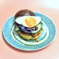 Photo d'un breckie burger chez Haven Annecy.